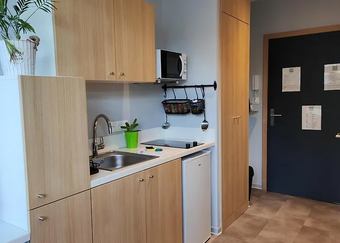 74 Renove Et Equipe - Nancy Chru,cesi,fac 旺德夫尔莱南锡